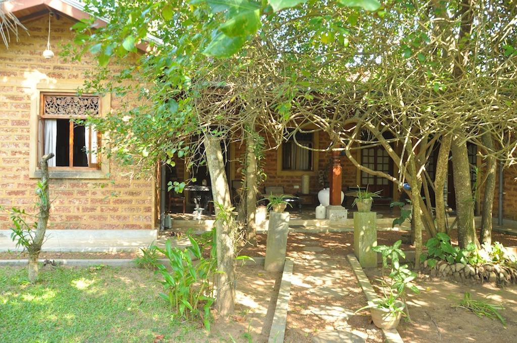 Ypsylon Tourist Resort Beruwala Exterior foto
